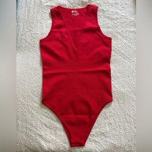 OQQ  Red V-Neck Bodysuit Medium Compression Large